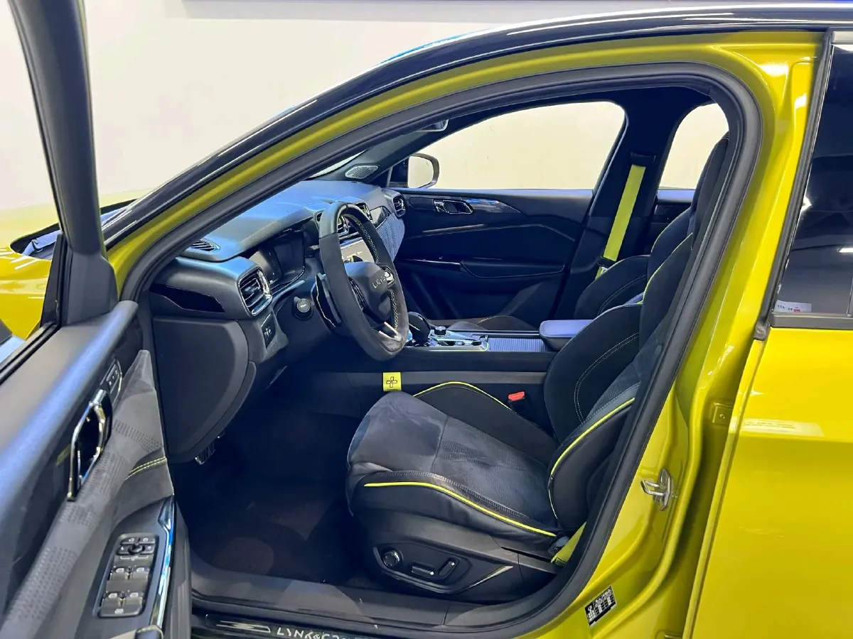 2020 LYNK&CO 03 2.0T 254HP L4 8AT,autocango,china used car exporter,china ev exporter,chinese used car exporter,chinese used ev exporter