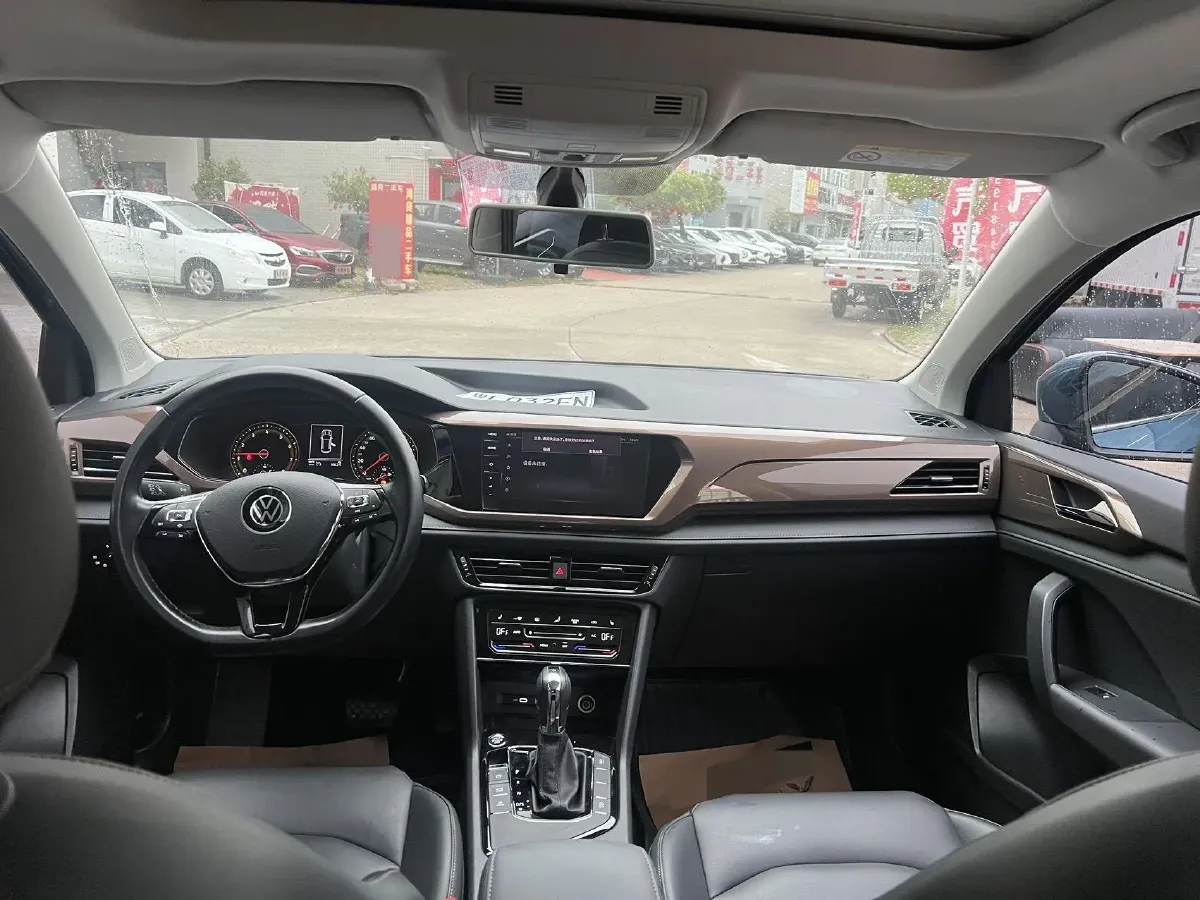 2021 Volkswagen Tharu 1.4T 150HP L4 7DCT,autocango,china used car exporter,china ev exporter,chinese used car exporter,chinese used ev exporter