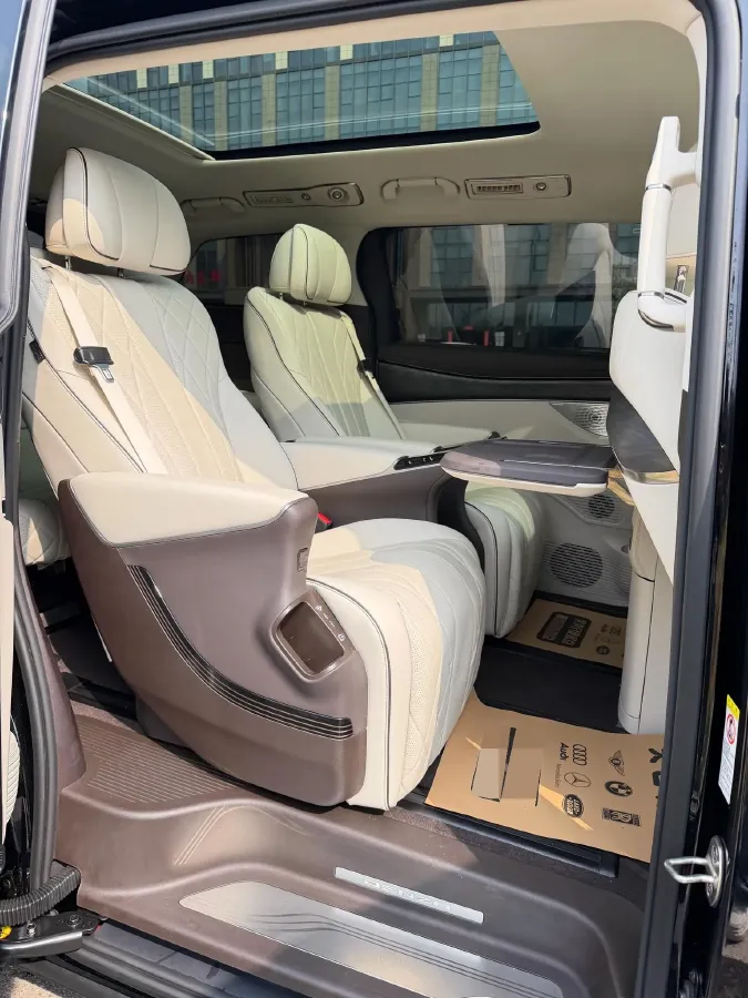 2024 Denza D9 1.5T 139HP L4 E-CVT PHEV 40KWH,autocango,china used car exporter,china ev exporter,chinese used car exporter,chinese used ev exporter