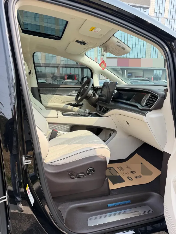 2024 Denza D9 1.5T 139HP L4 E-CVT PHEV 40KWH,autocango,china used car exporter,china ev exporter,chinese used car exporter,chinese used ev exporter