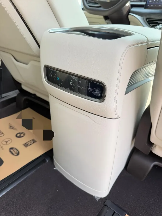 2024 Denza D9 1.5T 139HP L4 E-CVT PHEV 40KWH,autocango,china used car exporter,china ev exporter,chinese used car exporter,chinese used ev exporter