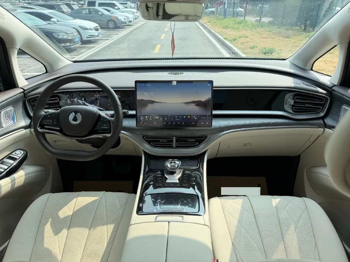 2024 Denza D9 1.5T 139HP L4 E-CVT PHEV 40KWH,autocango,china used car exporter,china ev exporter,chinese used car exporter,chinese used ev exporter