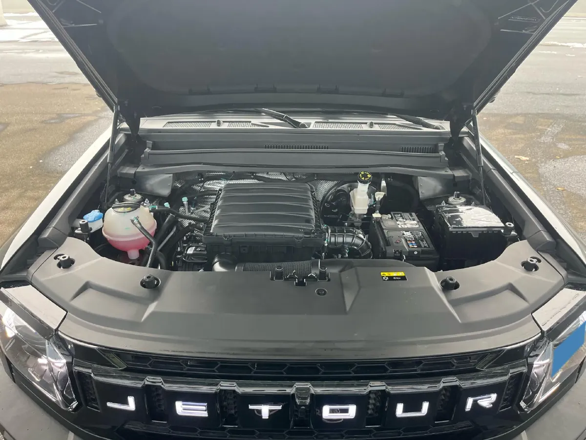 2025 Jetour Traveller 2.0T 254HP L4 7DCT,autocango,china used car exporter,china ev exporter,chinese used car exporter,chinese used ev exporter