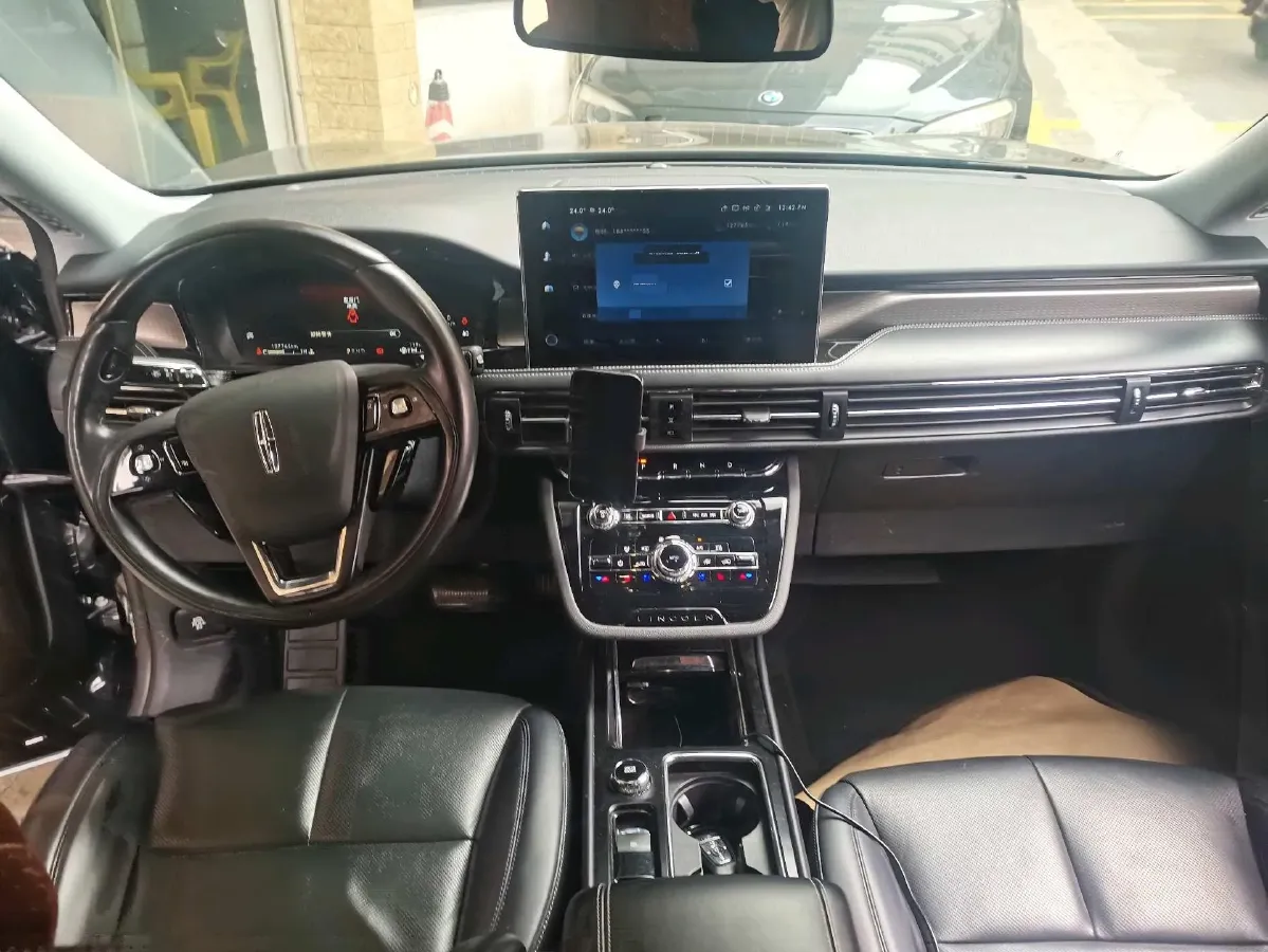 2021 Lincoln Corsair 2.0T 245HP L4 8AT,autocango,china used car exporter,china ev exporter,chinese used car exporter,chinese used ev exporter