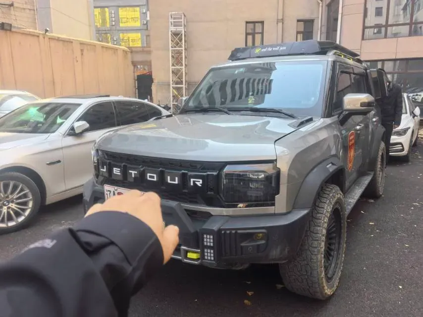 2024 Jetour ShanHai TravellerC-DM 1.5T 156HP L4 3DHT PHEV 43.24KWH,autocango,china used car exporter,china ev exporter,chinese used car exporter,chinese used ev exporter