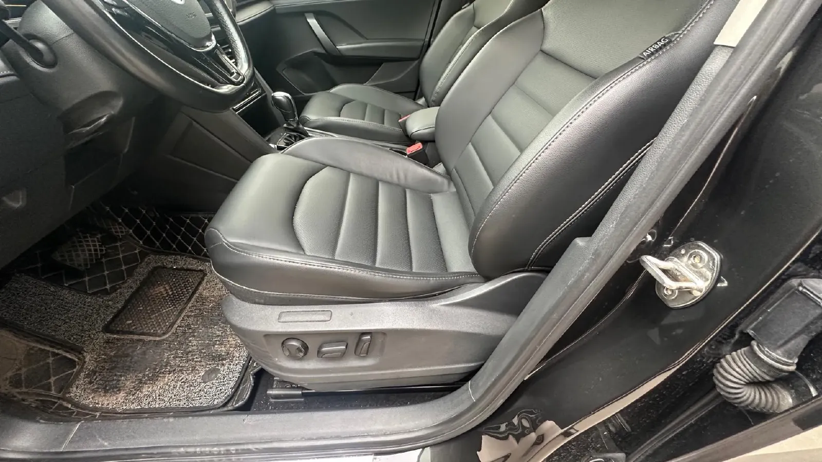 2021 Volkswagen Tharu 1.4T 150HP L4 7DCT,autocango,china used car exporter,china ev exporter,chinese used car exporter,chinese used ev exporter