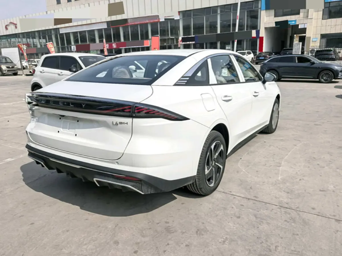 2025 Geely Galaxy L6 1.5L 112HP L4 1DHT PHEV 19.09KWH,autocango,china used car exporter,china ev exporter,chinese used car exporter,chinese used ev exporter