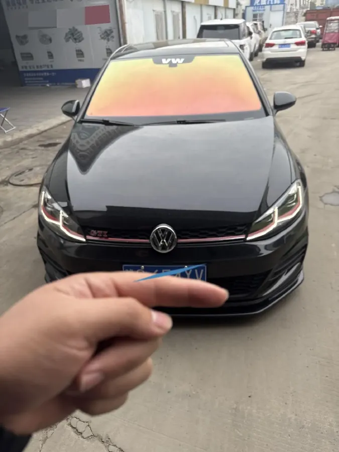 2018 Volkswagen GolfGTI 2.0T 220HP L4 7DCT,autocango,china used car exporter,china ev exporter,chinese used car exporter,chinese used ev exporter