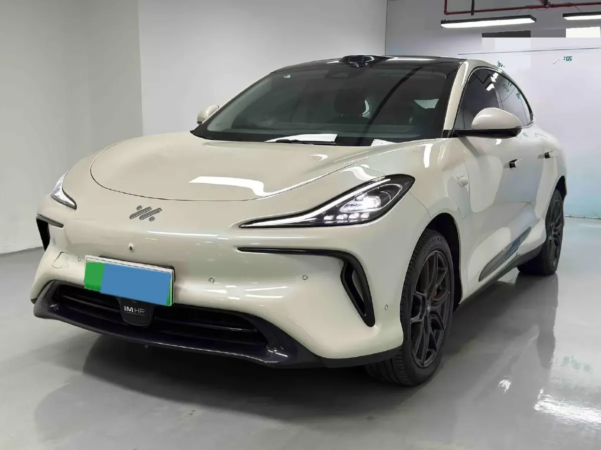 2023 IM LS6 BEV 71KWH,autocango,china used car exporter,china ev exporter,chinese used car exporter,chinese used ev exporter