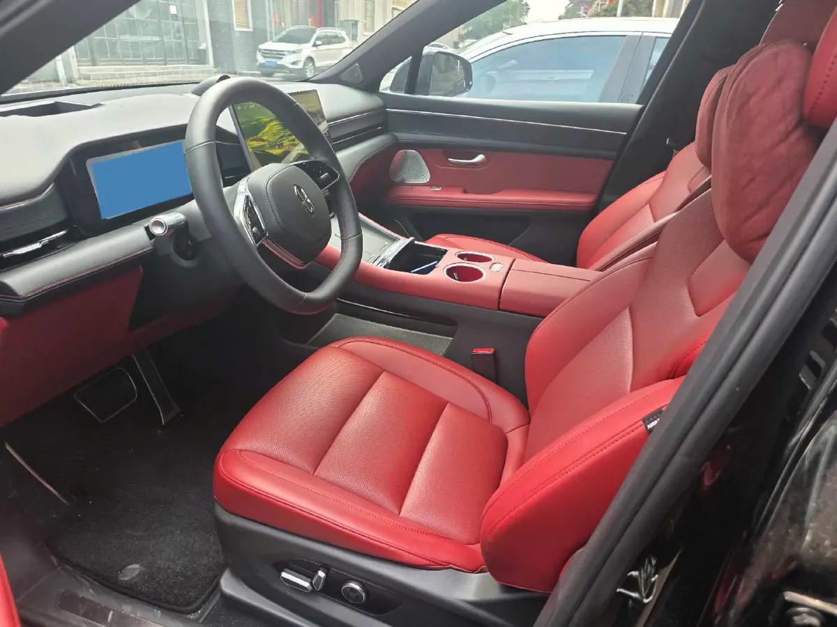 2025 AITO AITO M5 1.5T 152HP L4 REEV 42KWH,autocango,china used car exporter,china ev exporter,chinese used car exporter,chinese used ev exporter