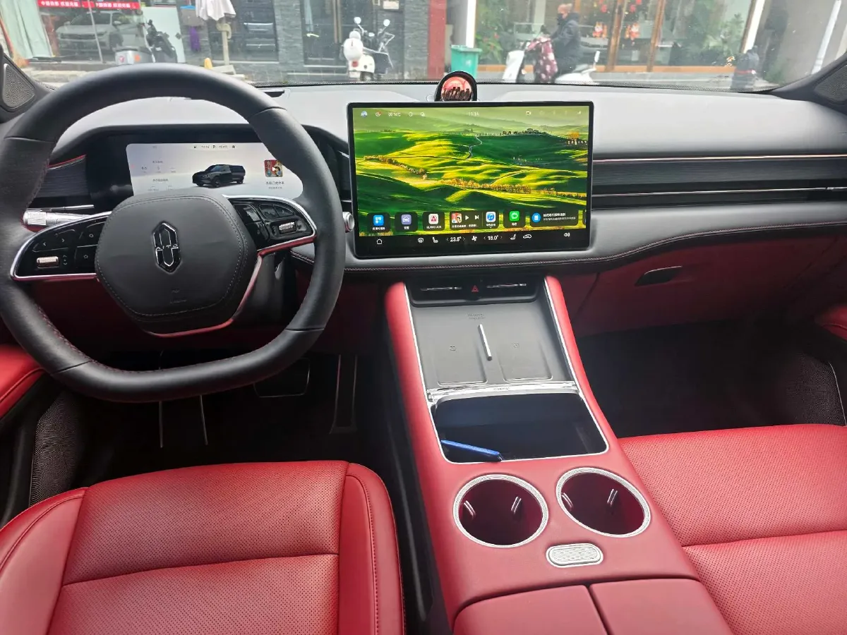 2025 AITO AITO M5 1.5T 152HP L4 REEV 42KWH,autocango,china used car exporter,china ev exporter,chinese used car exporter,chinese used ev exporter