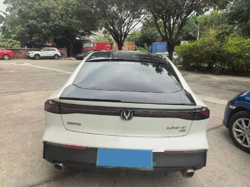 2023 ChangAn UNI-V iDD 1.5T 170HP L4 6TCT PHEV 18.4KWH,autocango,china used car exporter,china ev exporter,chinese used car exporter,chinese used ev exporter