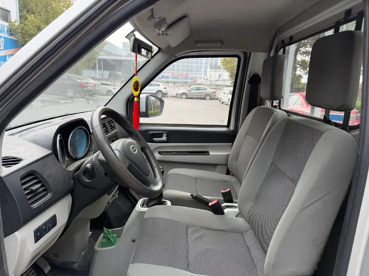 2021 Karry YouJin 1.5L 116HP L4 5MT,autocango,china used car exporter,china ev exporter,chinese used car exporter,chinese used ev exporter