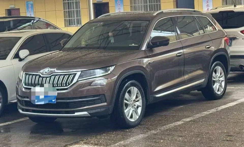 2018 Skoda Kodiak 2.0T 186HP L4 7DCT,autocango,china used car exporter,china ev exporter,chinese used car exporter,chinese used ev exporter