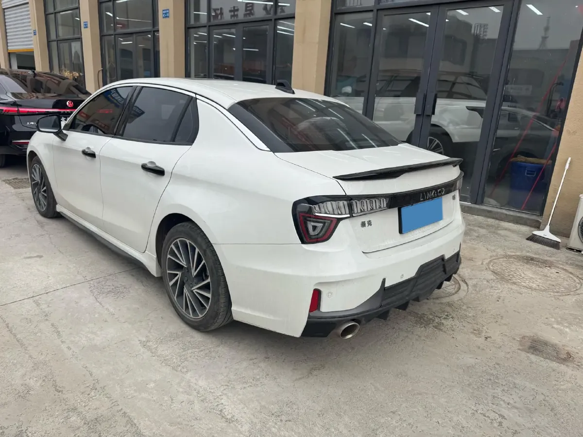 2022 LYNK&CO 03 2.0T 190HP L4 7DCT,autocango,china used car exporter,china ev exporter,chinese used car exporter,chinese used ev exporter