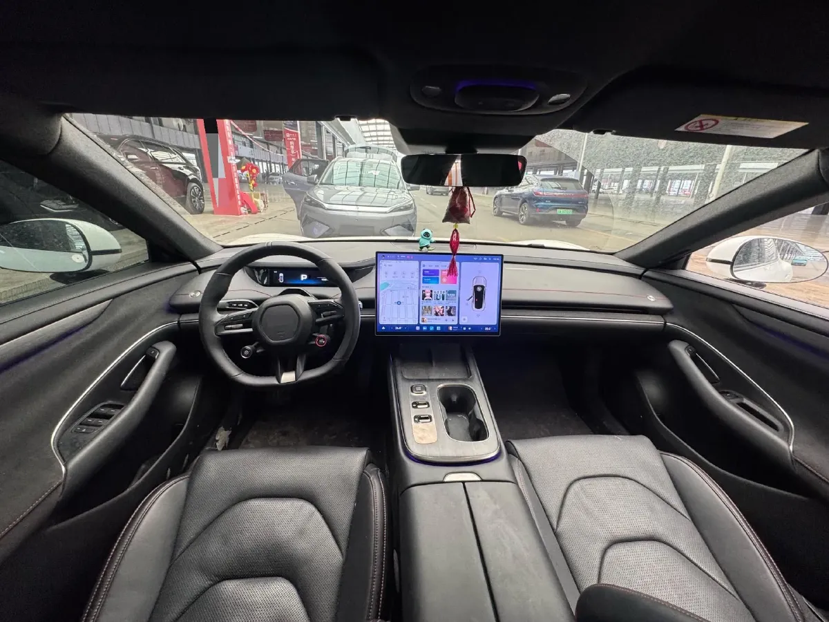 2024 MI SU7 BEV 73.6KWH,autocango,china used car exporter,china ev exporter,chinese used car exporter,chinese used ev exporter