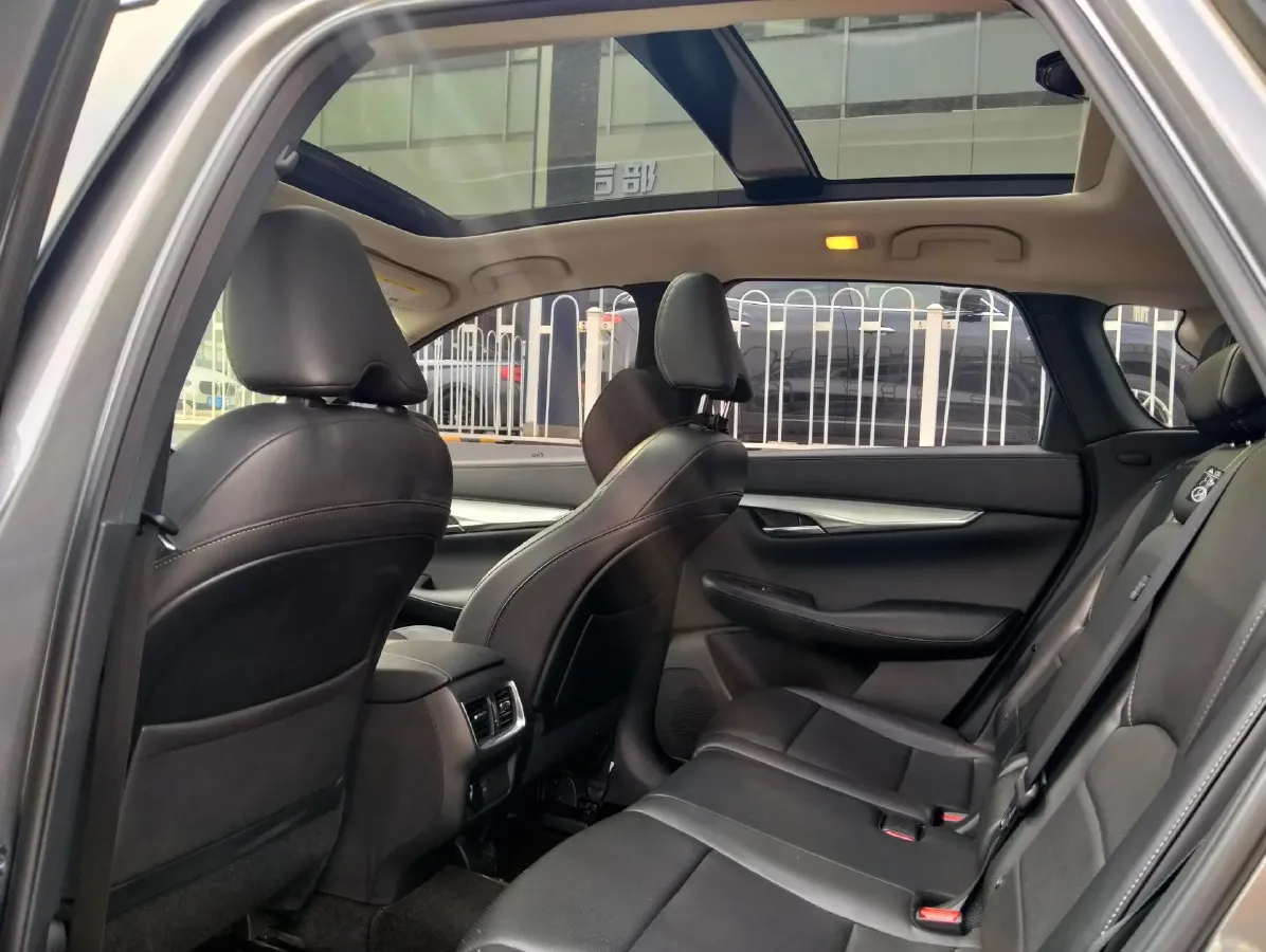 2020 Infiniti QX50 2.0T 272HP L4 CVT,autocango,china used car exporter,china ev exporter,chinese used car exporter,chinese used ev exporter