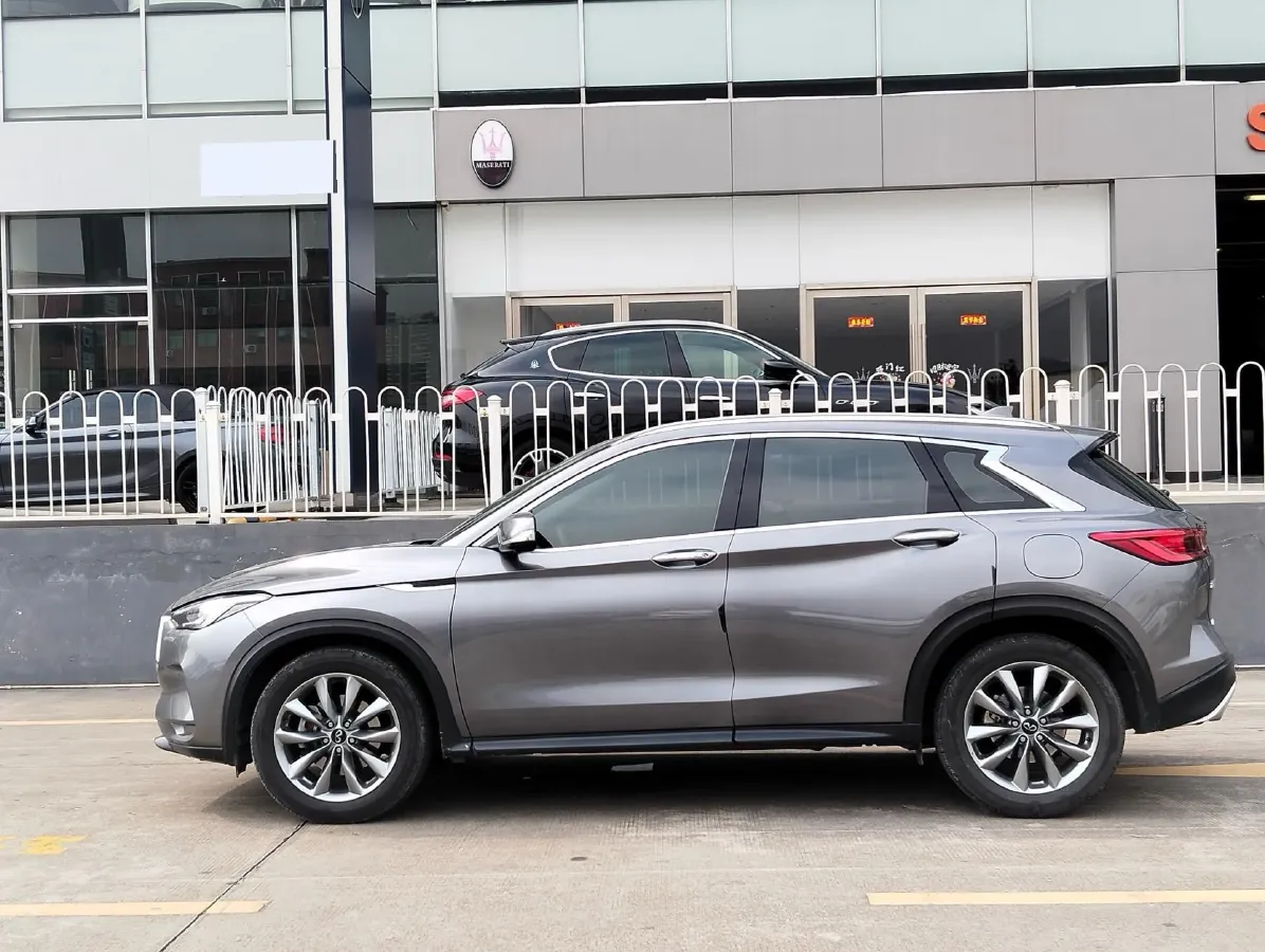 2020 Infiniti QX50 2.0T 272HP L4 CVT,autocango,china used car exporter,china ev exporter,chinese used car exporter,chinese used ev exporter