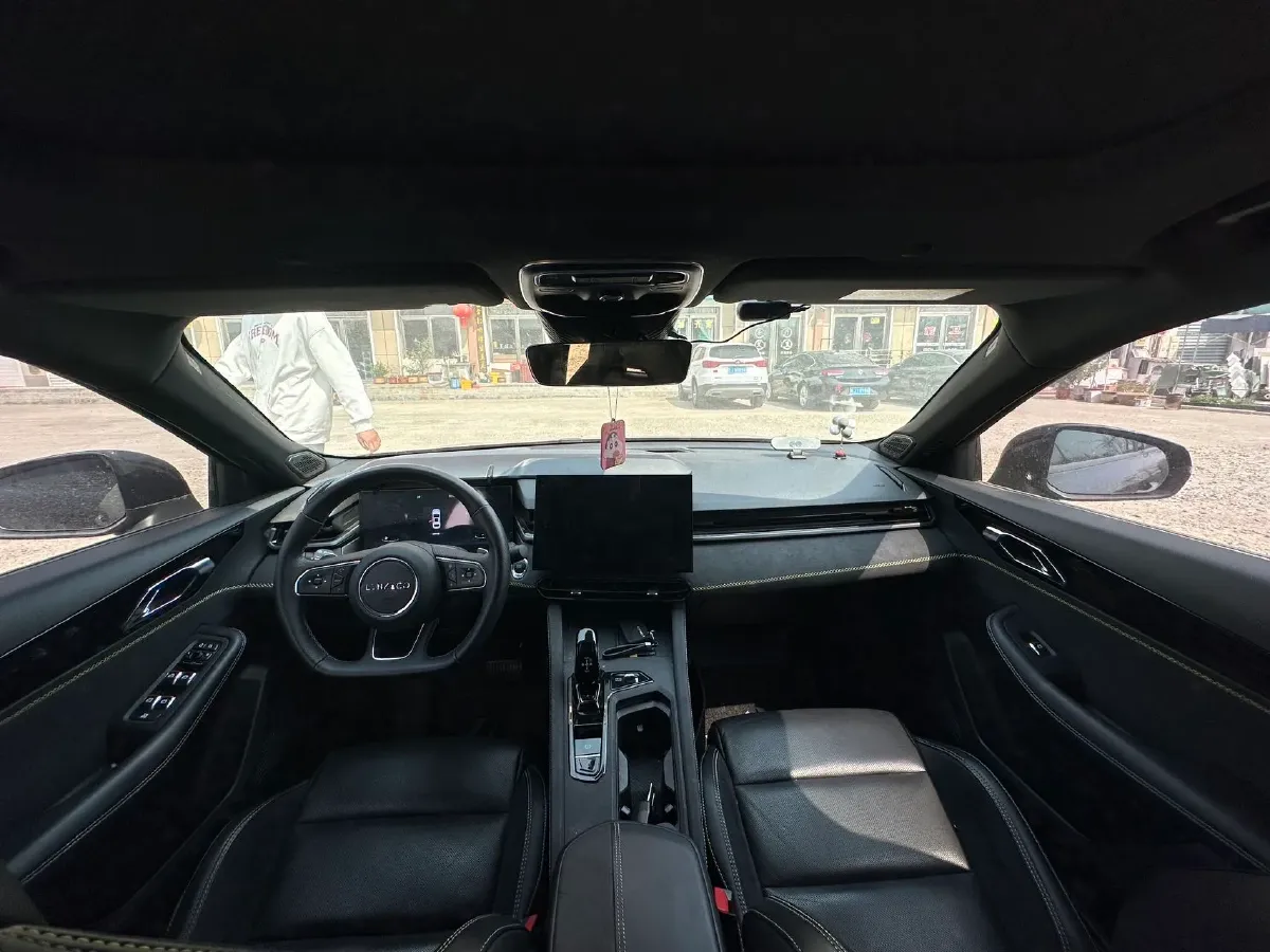 2023 LYNK&CO 03 2.0T 254HP L4 7DCT,autocango,china used car exporter,china ev exporter,chinese used car exporter,chinese used ev exporter