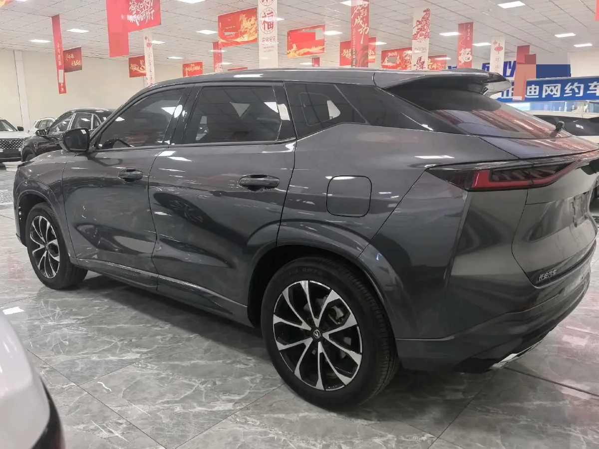 2024 ChangAn UNI-Z 1.5L 98HP L4 E-CVT PHEV 18.4KWH,autocango,china used car exporter,china ev exporter,chinese used car exporter,chinese used ev exporter