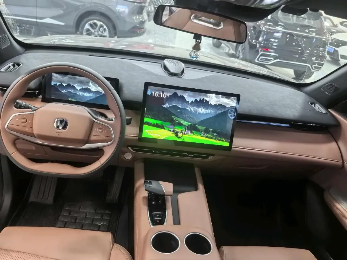 2024 ChangAn UNI-Z 1.5L 98HP L4 E-CVT PHEV 18.4KWH,autocango,china used car exporter,china ev exporter,chinese used car exporter,chinese used ev exporter