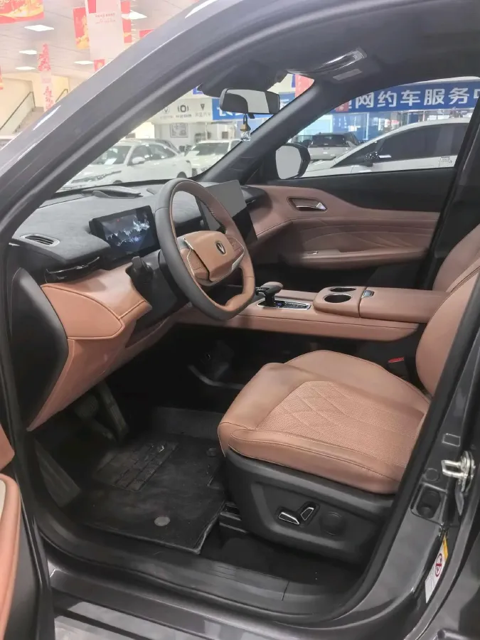 2024 ChangAn UNI-Z 1.5L 98HP L4 E-CVT PHEV 18.4KWH,autocango,china used car exporter,china ev exporter,chinese used car exporter,chinese used ev exporter