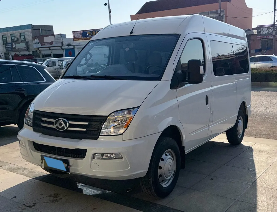 2023 MAXUS XinTu V80 2.0T 127HP L4 6MT,autocango,china used car exporter,china ev exporter,chinese used car exporter,chinese used ev exporter