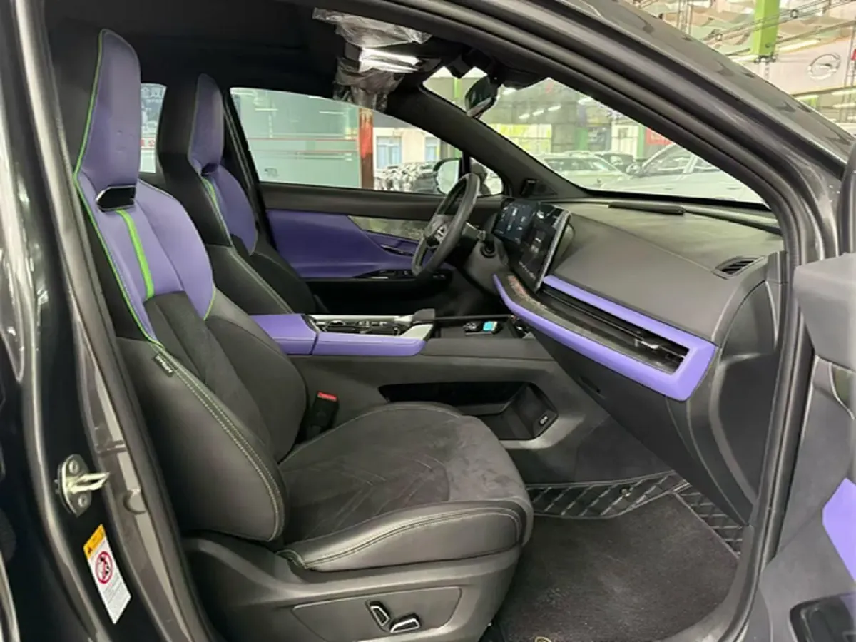 2023 ChangAn UNI-T 1.5T 188HP L4 7DCT,autocango,china used car exporter,china ev exporter,chinese used car exporter,chinese used ev exporter