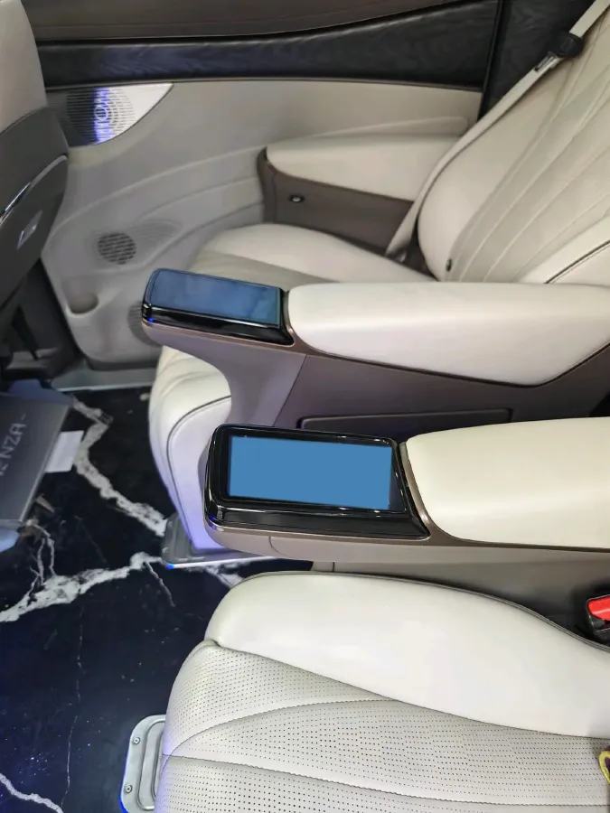 2022 HongQi HS7 3.0T 337HP V6 8AT,autocango,china used car exporter,china ev exporter,chinese used car exporter,chinese used ev exporter