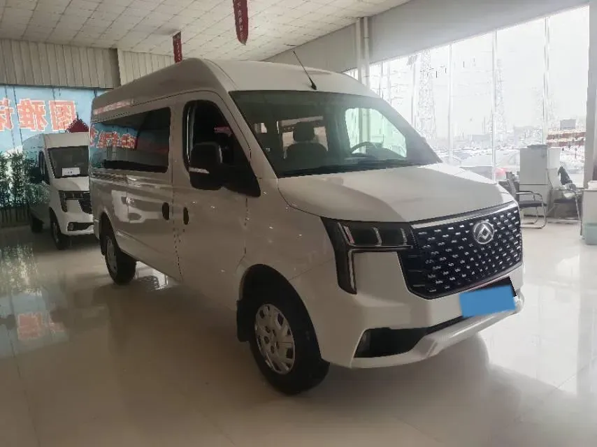 2024 MAXUS XinTu V80 2.0T 126HP L4 6MT,autocango,china used car exporter,china ev exporter,chinese used car exporter,chinese used ev exporter