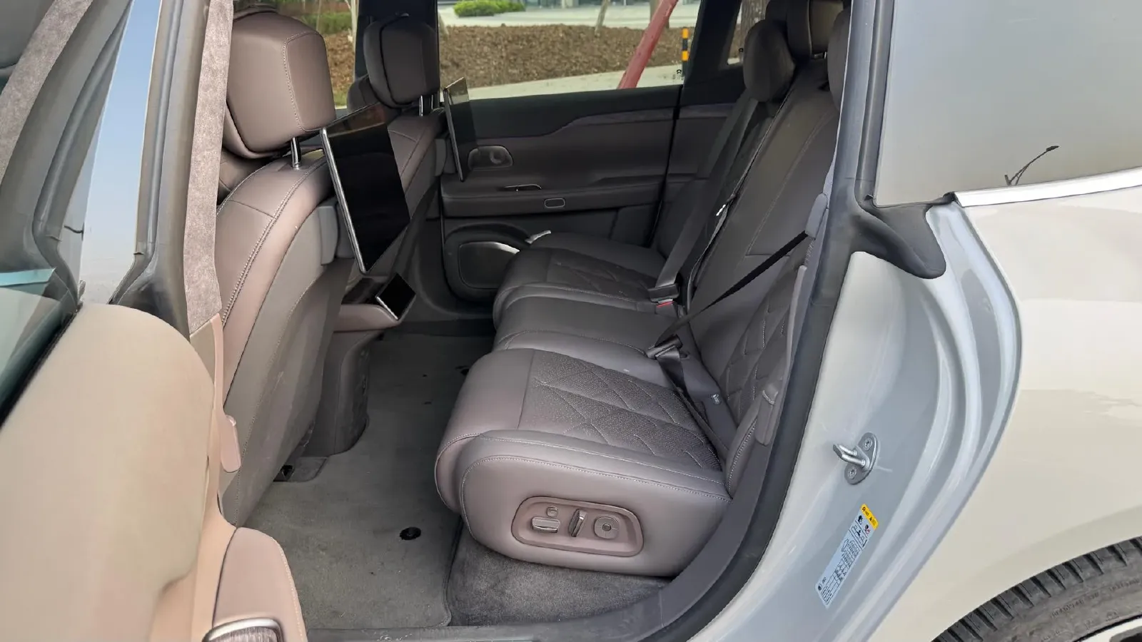 2024 NIO ET7 BEV 75KWH,autocango,china used car exporter,china ev exporter,chinese used car exporter,chinese used ev exporter