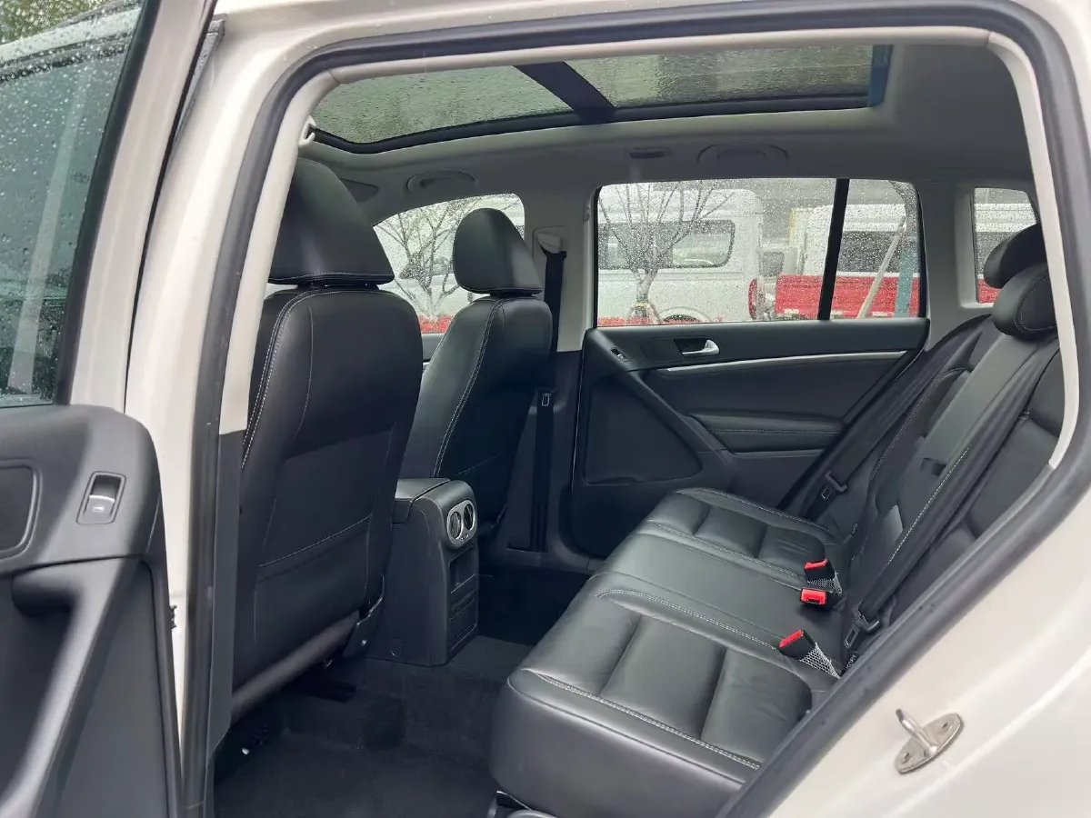 2017 Haval H9 2.0T 190HP L4 8AT,autocango,china used car exporter,china ev exporter,chinese used car exporter,chinese used ev exporter