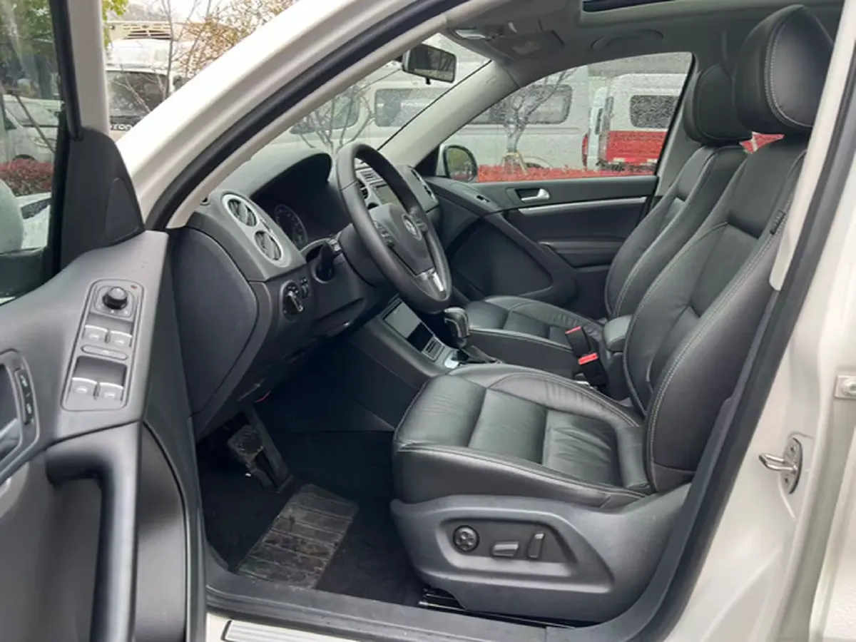 2017 Haval H9 2.0T 190HP L4 8AT,autocango,china used car exporter,china ev exporter,chinese used car exporter,chinese used ev exporter