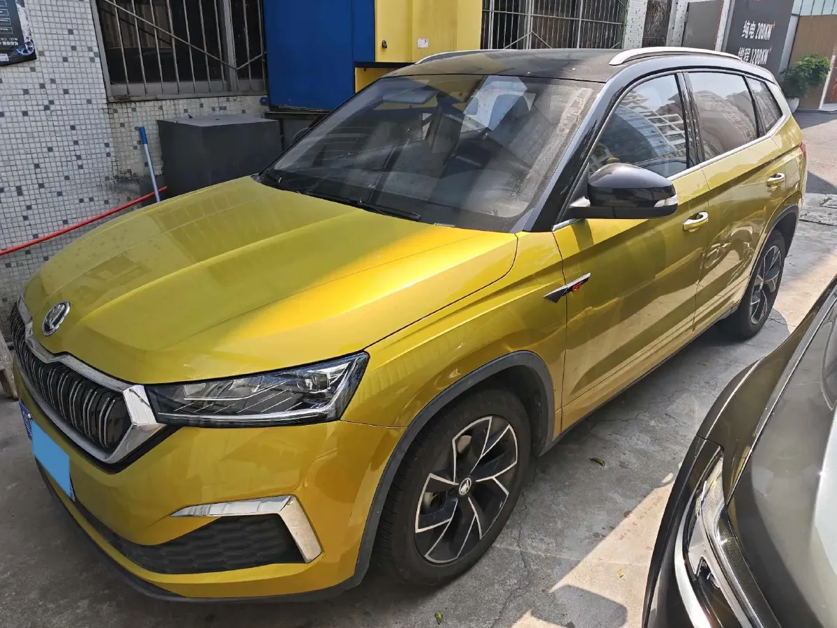2020 Skoda Karoq 1.4T 150HP L4 7DCT,autocango,china used car exporter,china ev exporter,chinese used car exporter,chinese used ev exporter