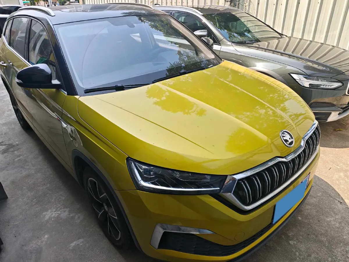2020 Skoda Karoq 1.4T 150HP L4 7DCT,autocango,china used car exporter,china ev exporter,chinese used car exporter,chinese used ev exporter