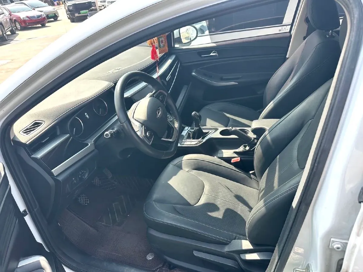 2024 Chery Arrizo 5 1.5L 120HP L4 5MT,autocango,china used car exporter,china ev exporter,chinese used car exporter,chinese used ev exporter