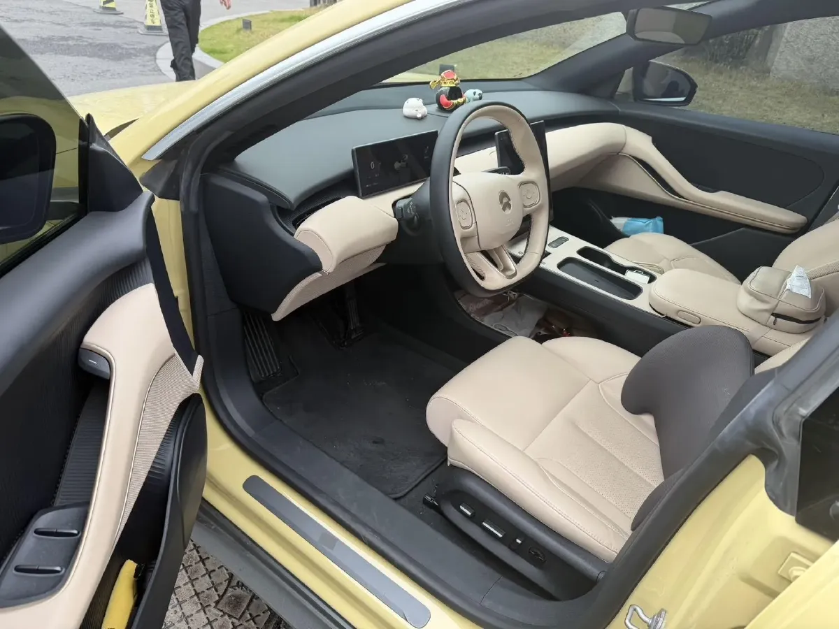 2022 JunTian HeiWuShi Youth 2.0T 203HP L4 6AT,autocango,china used car exporter,china ev exporter,chinese used car exporter,chinese used ev exporter