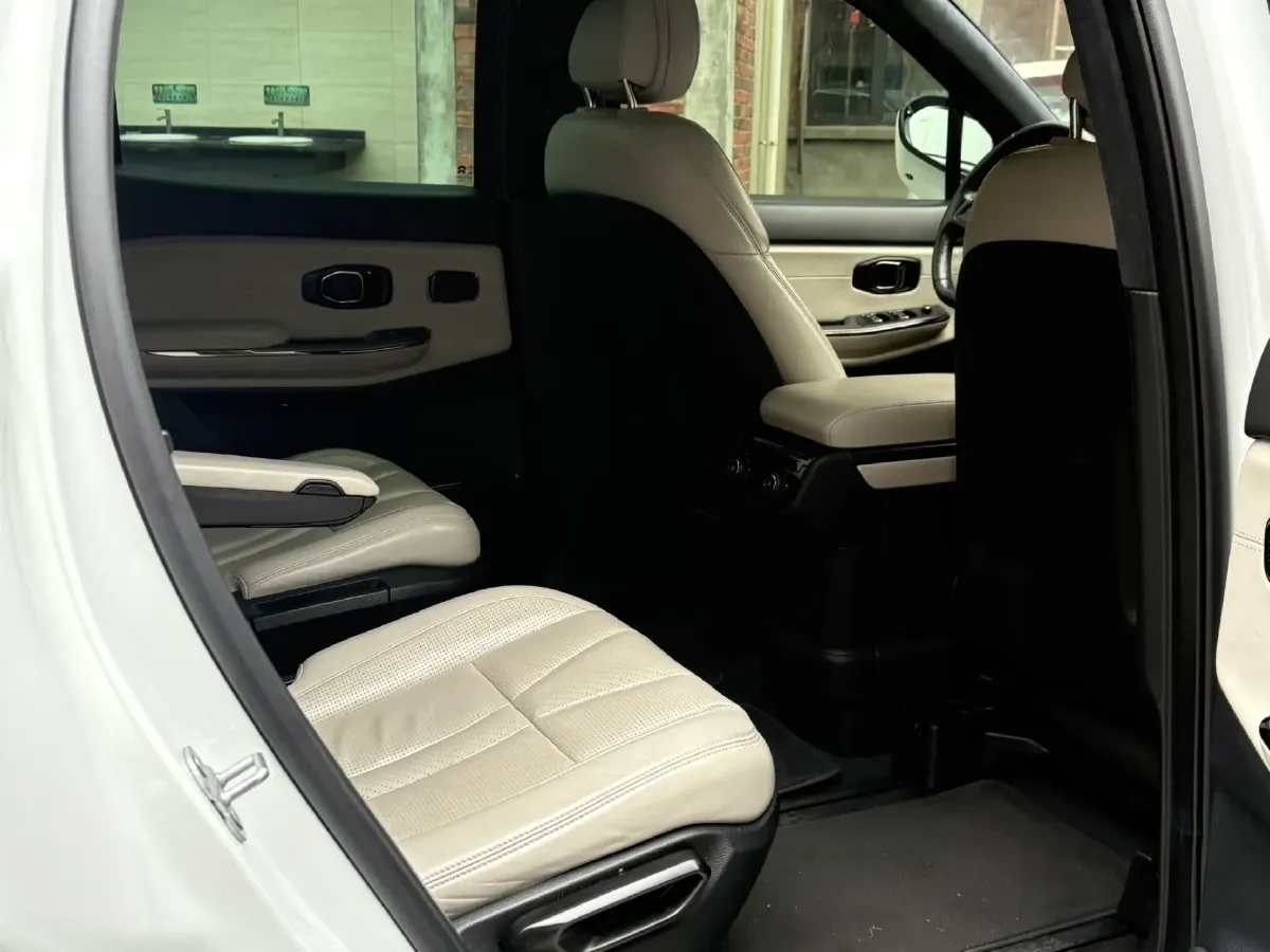 2020 NIO ES8 BEV 70KWH,autocango,china used car exporter,china ev exporter,chinese used car exporter,chinese used ev exporter