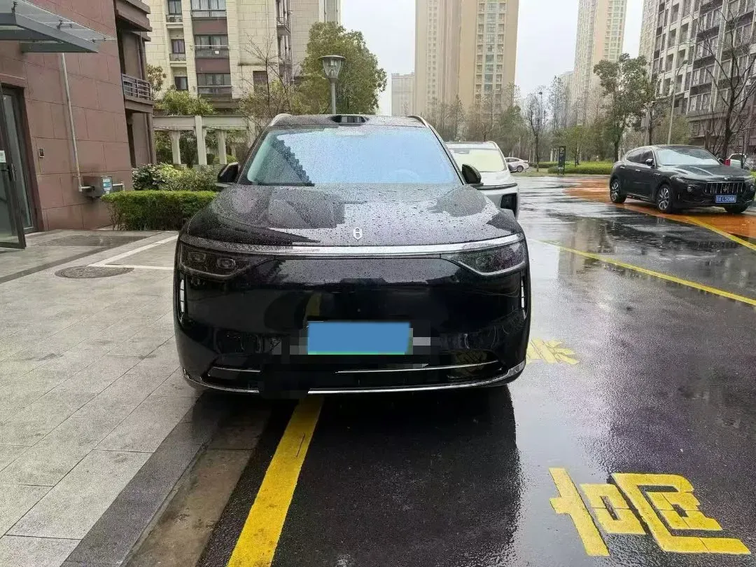 2025 HIMA AITO M8 REEV 160HP REEV 37KWH,autocango,china used car exporter,china ev exporter,chinese used car exporter,chinese used ev exporter