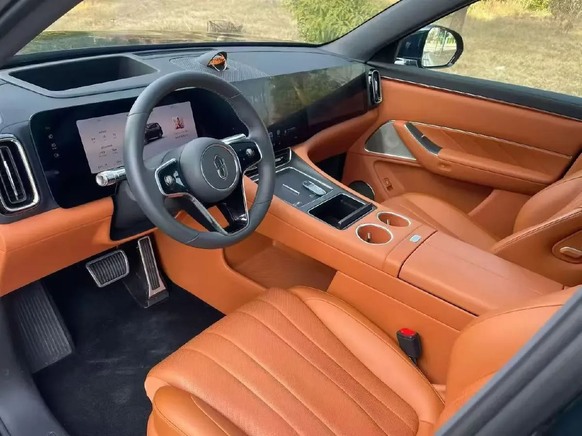 2025 HIMA AITO M8 REEV 160HP REEV 37KWH,autocango,china used car exporter,china ev exporter,chinese used car exporter,chinese used ev exporter