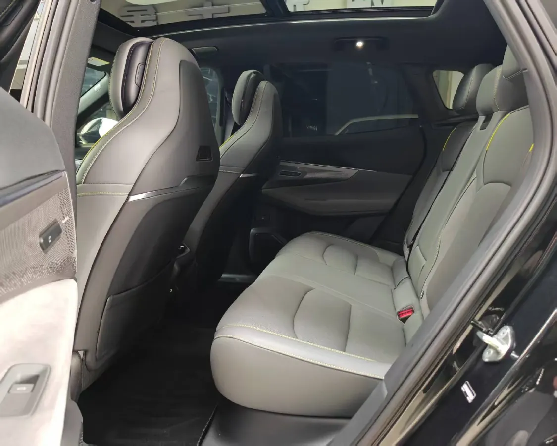 2025 LYNK&CO 08 EM-P 1.5T 163HP L4 3DHT PHEV 21.2KWH,autocango,china used car exporter,china ev exporter,chinese used car exporter,chinese used ev exporter