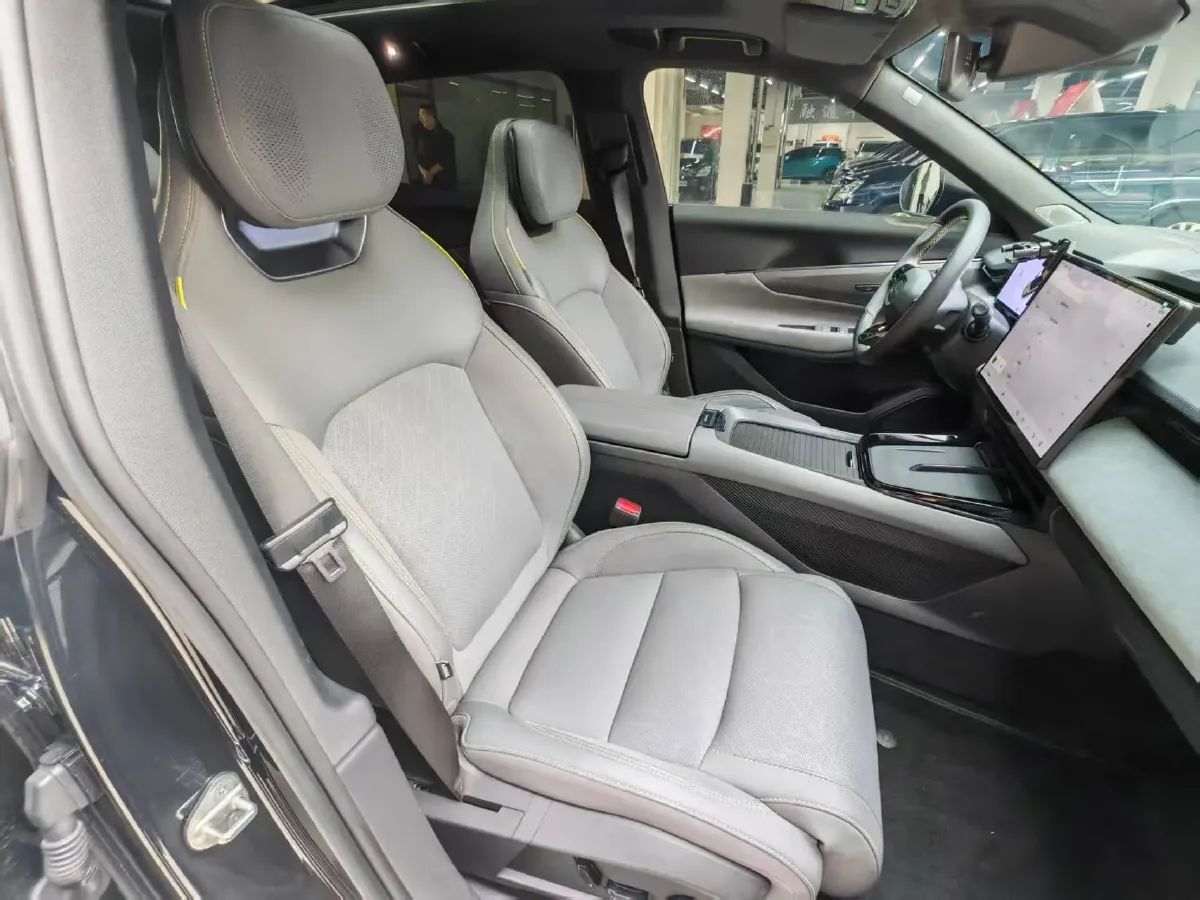 2025 LYNK&CO 08 EM-P 1.5T 163HP L4 3DHT PHEV 21.2KWH,autocango,china used car exporter,china ev exporter,chinese used car exporter,chinese used ev exporter