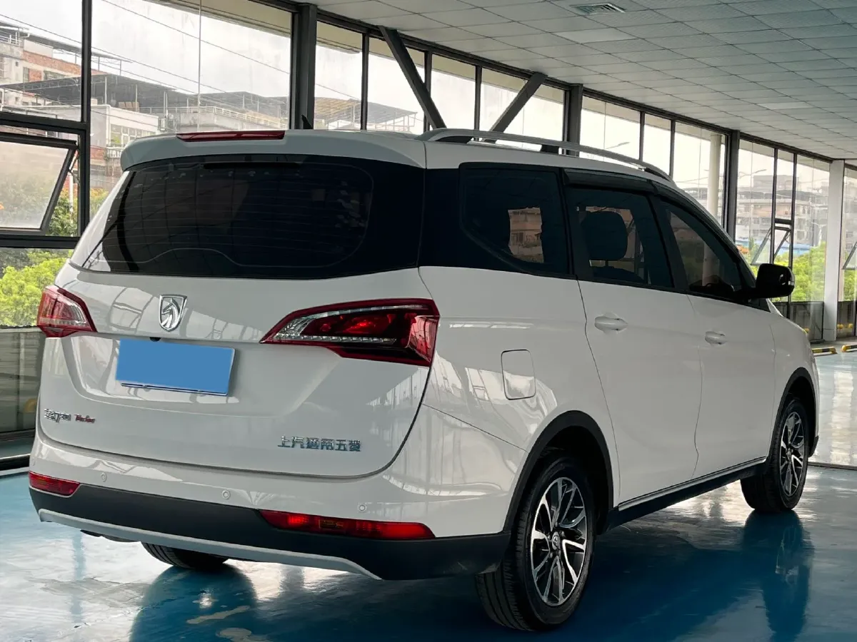 2021 BaoJun 730 1.5T 147HP L4 CVT,autocango,china used car exporter,china ev exporter,chinese used car exporter,chinese used ev exporter