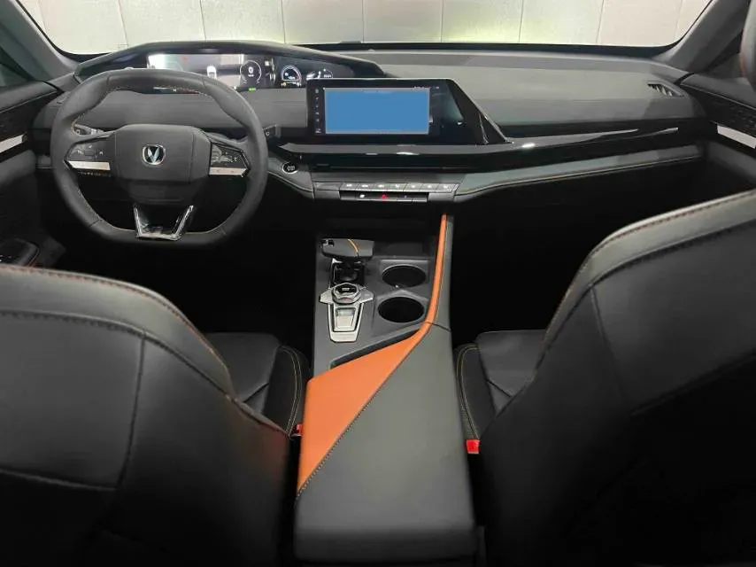 2023 ChangAn UNI-V iDD 1.5T 170HP L4 6TCT PHEV 18.4KWH,autocango,china used car exporter,china ev exporter,chinese used car exporter,chinese used ev exporter