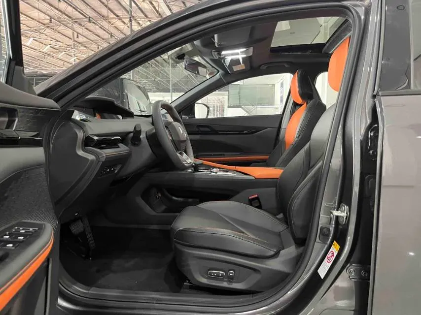 2023 ChangAn UNI-V iDD 1.5T 170HP L4 6TCT PHEV 18.4KWH,autocango,china used car exporter,china ev exporter,chinese used car exporter,chinese used ev exporter