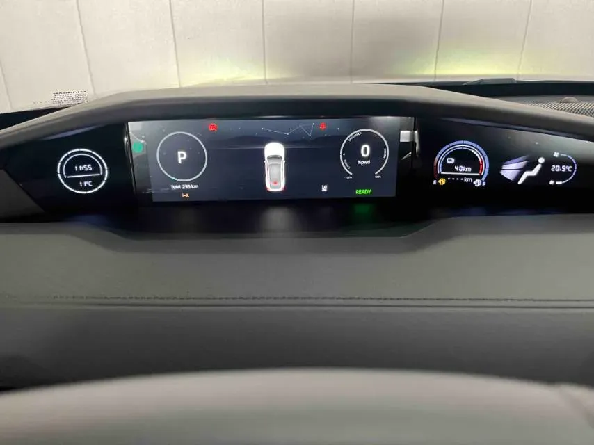 2023 ChangAn UNI-V iDD 1.5T 170HP L4 6TCT PHEV 18.4KWH,autocango,china used car exporter,china ev exporter,chinese used car exporter,chinese used ev exporter