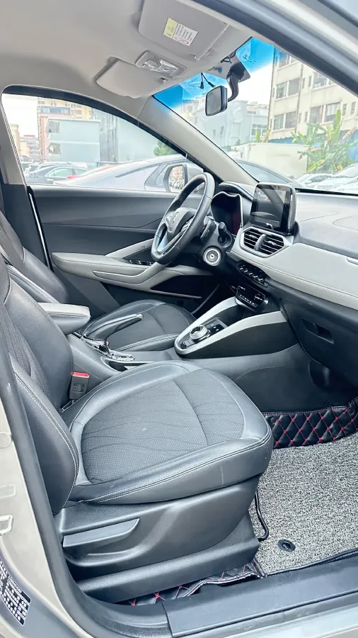 2017 HaiMa S5 Young Edition 1.6L 122HP L4 5MT,autocango,china used car exporter,china ev exporter,chinese used car exporter,chinese used ev exporter