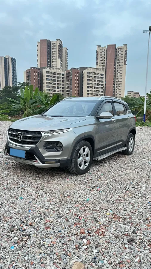 2017 HaiMa S5 Young Edition 1.6L 122HP L4 5MT,autocango,china used car exporter,china ev exporter,chinese used car exporter,chinese used ev exporter