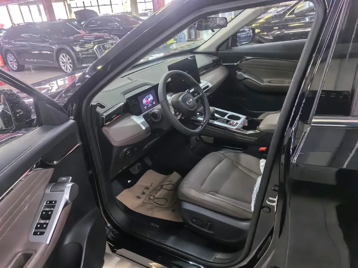 2024 GAC Trumpchi GS4 1.5T 177HP L4 7DCT,autocango,china used car exporter,china ev exporter,chinese used car exporter,chinese used ev exporter