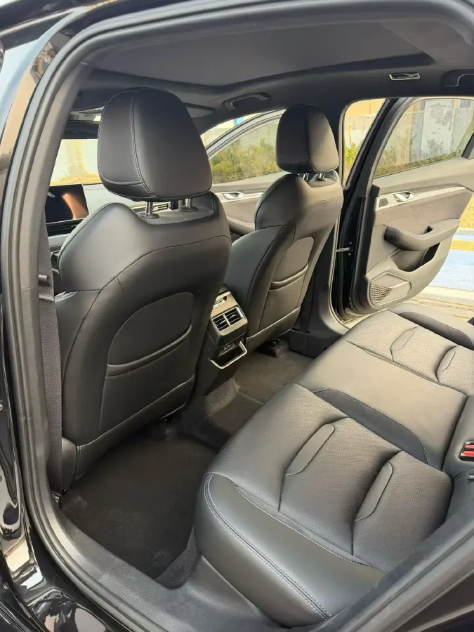 2024 Geely Preface 2.0T 190HP L4 7DCT,autocango,china used car exporter,china ev exporter,chinese used car exporter,chinese used ev exporter